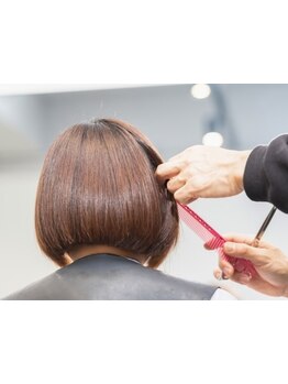 【JR中山寺駅】再現性の高いカットで、忙しい大人女性にも好評です♪簡単に毎日きまるスタイルを実現！