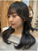 前髪顔周りありミディアムレイヤー