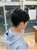 韓国黒髪ストレートマッシュ刈り上げ艶カラーメンズヘア