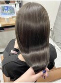 ピンクベージュ/ミディアムストレート/おしゃれ女子ウルフ
