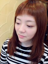 グリーンウッドペッカー(Green woodpecker) 斜めバング×ストレートミディ