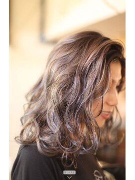 スリースリーナイン ヘアーアンドメイク(339 hair&make) バレイヤージュ とウィービングのミックスカラー