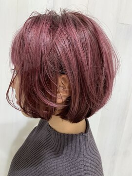 オーロ 西大寺店(ORO) バックシルエット【ショートボブ×ピンクバイオレット】