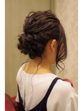 ミュゼドゥアートシエル(Musee du Art ciel) アンティークウェーブ上品編み込み