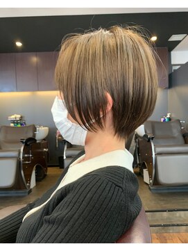 レイラバイアフロート 吉祥寺(Lila by afloat) 【畑中正敏】20代30代40代◎小顔丸みくびれショート、ボブ