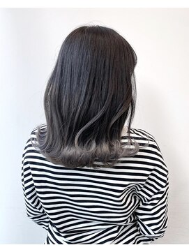 アライブ キチジョウジ(ALIVE Kichijoji) 【ALIVE吉祥寺】シルバーグレージュグラデーション