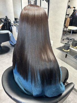 アクロマティック(Achromatic) バイオレットアッシュ