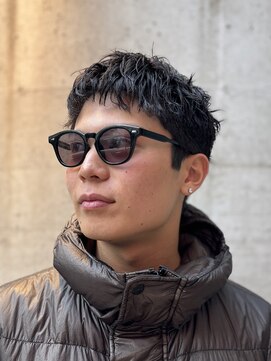 グラッシー(GLASSY) スペインカール/スパイキーショート/フェザーパーマ／パーマ