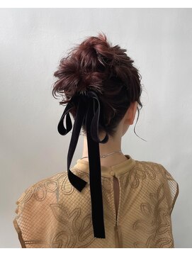 ミーナ バイ アーバン(Meena by urban.) 【stylist AIKA】周りと被りにくい！アップスタイルアレンジ