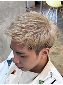 メンズ金髪スパイキーショートツーブロック