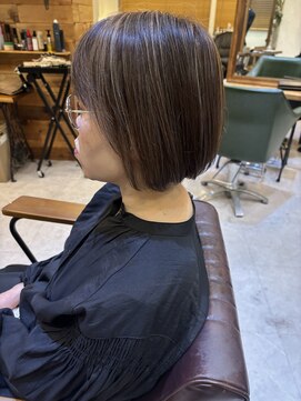 チリンバイロストシティー(Chillin by LOSTCITY) 白髪ぼかしハイライトカラー