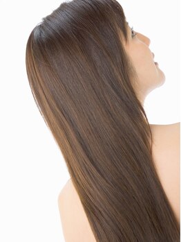 ヘアデザイン サンドクロック(Hair design SAND CLOCK)の写真/話題の酸性ストレートで髪質改善!マンツーマン施術で一人ひとりの悩みに寄り添い、理想の艶髪へ導きます。