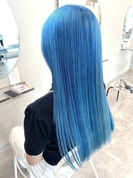 フウ(fuh) ペールブルー/ブリーチ/ブリーチカラー/髪質改善/ロング/学割