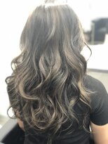 ホワイト(WHITE)&nbsp;ハイライト