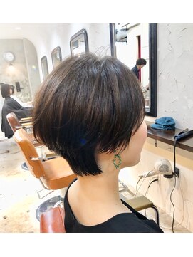 エトネ ヘアーサロン 仙台駅前(eTONe hair salon) 30代、40代、50代　ふんわり＋くびれ＋透明感のある髪色