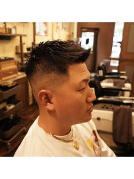 ピーキーズ 小倉店(Peaky's) fade  style
