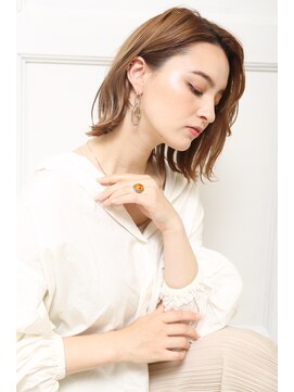 クラッチ ユニ(CLUTCH uni) くびれミディナチュラルワンカールボブe8