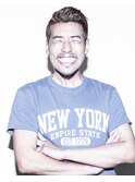 短髪黒髪アップバング刈り上げツーブロックショート