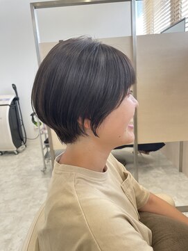 アドラーブル 長岡リバーサイド千秋店(adorable) 20代30代大人可愛い★小顔丸みショートグレージュ