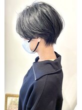 ブリーチを使わなくても◎職場の規定もクリアできるダークネイビーカラーは【イルミナカラー】で☆