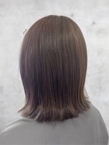 ラルジュヘアイコール(Large hair equal =)&nbsp;切りっぱなしボブ顎ラインボブ甘め色っぽボブ大人ショートボブ
