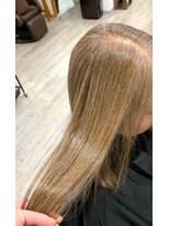 グリート(greet)&nbsp;魅せるグレイヘア