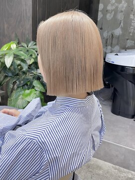 ノーム(norm) ブロンド/ミルクティーベージュ/ハイトーン/ボブ/渋谷