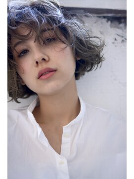 ミラバイグリーン(Mira by green) platinumbeige　x 『ｅｎｎｕｉ』ショート02