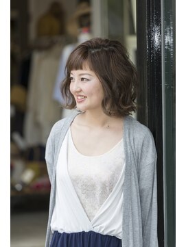 エヴリンアンドペイジ(Evelyn&paige) やわらかニュアンスボブ