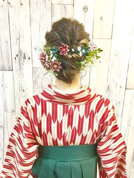 ヘアースペース ムーン(Hair Space MOON) 袴や着物のヘアーセットと着付は北区表町ヘアスペースムーンで！