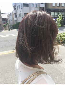 ナルム(naluM) 揺れる髪が可愛い☆ナチュラルハイライトボブ