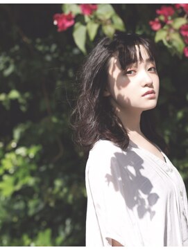 ヘアメイク マージ(hair make merge) 《東住吉区/デザインカラー》くせ毛風ミディアム×暗髪