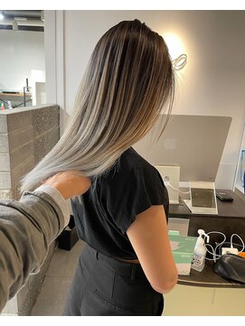 タオ 河原町(Tao) ホワイトベージュ