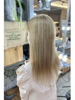 ザ ラボ アングゥ(The Labo ungu) ブロンド/ベージュ/ブリーチオンカラー