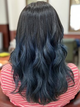 ヘアークリアー 春日部 冬仕様ネイビー系グラデーション/巻いても素敵に/自分らしさup