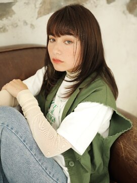 ビーグレイス パティオ 顔まわりロングレイヤー×30代こなれセミロング