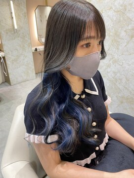 ロッサ マダムアルディ(Rosa Mme.Hardy) インナーカラーブルー　ブルーブラック