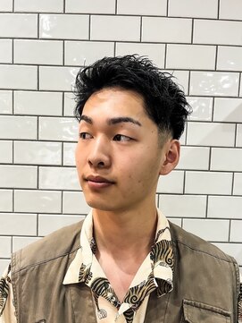 ミスターマウントロックバーバーショップ(MR.MT.ROCK BARBER SHOP) テーパーフェード　スパイキーショート