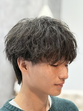 フォンド 津田沼(fond.) MEN’S HAIR/ブルーブラック/フェザーパーマ/津田沼
