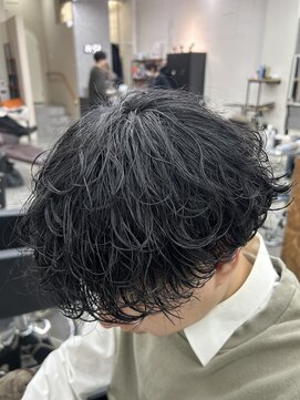 グロップ 町田(GLOP) トレンド感あるメンズ波巻きパーマ