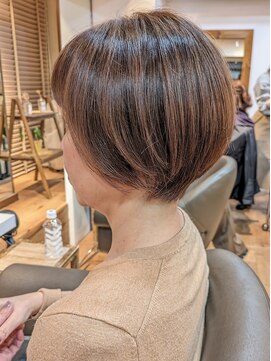 ヘアスタジオルース(HAIR STUDIO LUZ) 40代50代60代の大人ボブ/白髪ぼかしハイライト/堀江/北堀江