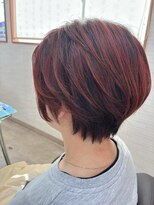 アレックス　フェリーク&nbsp;レッド系ハイライト×ショートスタイル