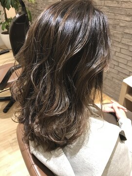 ビエン(bien) ☆ゆるフワロングカールヘア☆