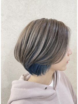 ラビス(Lovis) ミディアム/暗めカラー/デザインカラー/フェイスフレーミング