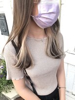 イリス(Iris.)&nbsp;イヤリングホワイトベージュ〇 スタイリスト平田