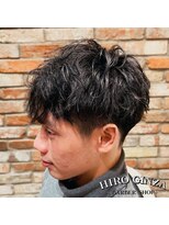 ヒロギンザバーバーショップ 丸の内店(HIRO GINZA BARBER SHOP)&nbsp;スーツ短髪マッシュスパイラル束感モテる流行パーマ