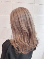 チェリッシュ(Cherish)&nbsp;ハイトーンカラー巻髪ケアブリーチ10代人気韓国風ヘアカラー