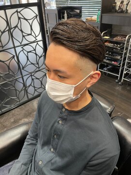 ヒロザバーバー(HIRO THE BARBER) スキンフェード　宇部市/理容室/理容院/メンズカット