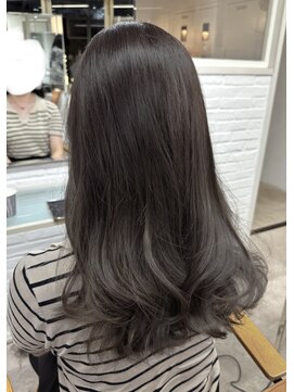 ムク 新宿(muc) やわらかグレージュ