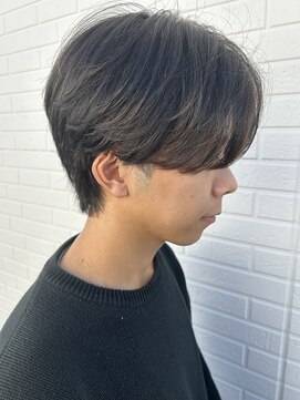 ヒュイル バイ ニアウ(Hwyl by Niau) メンズマッシュセンターパートスパイラルパーマニュアンスパーマ